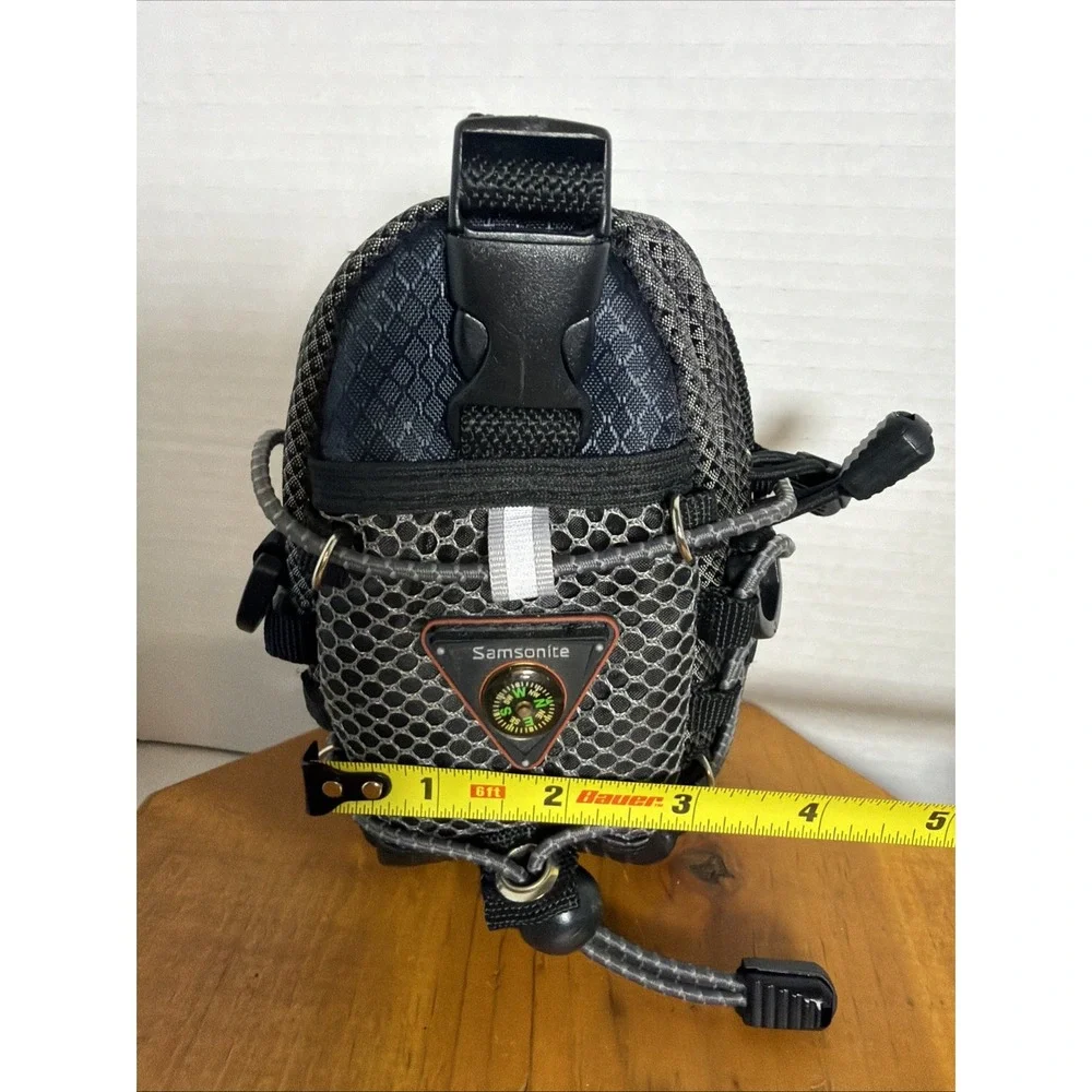 Samsonite Black Camera/Utility Pouch with Compass Belt Loop Travel‎ Bag